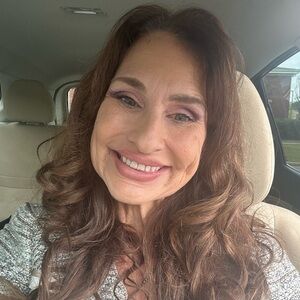 Meet your Posher, Kandie